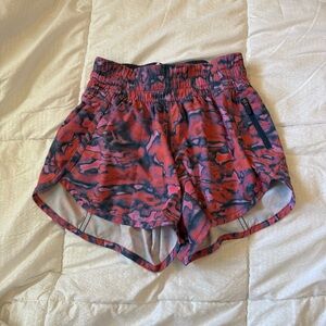 Lululemon track that shorts size 4